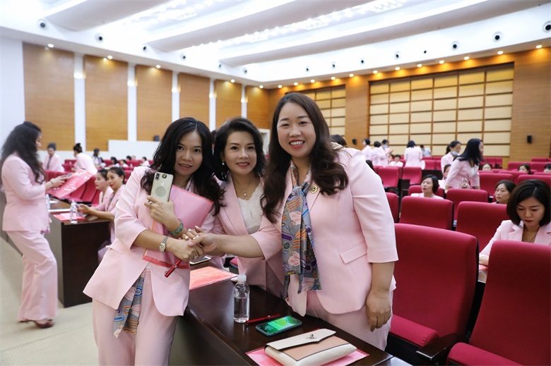 极悦娱乐官方网站图片